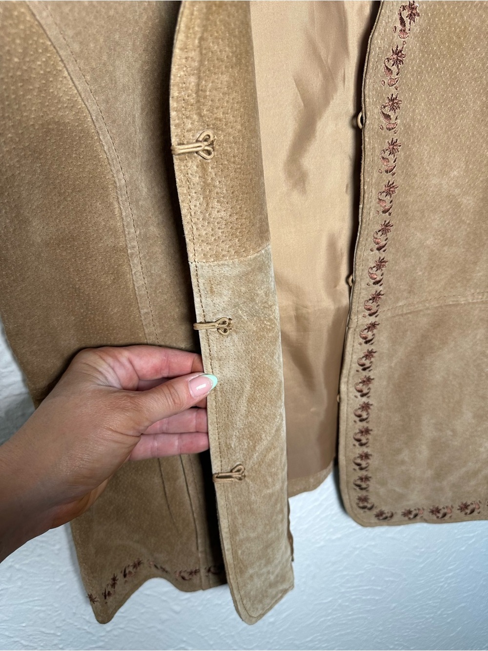 Outbrook Suede Vest Womens Large Tan Leather Embroidered Western Boho Vintage - Picture 4 of 8